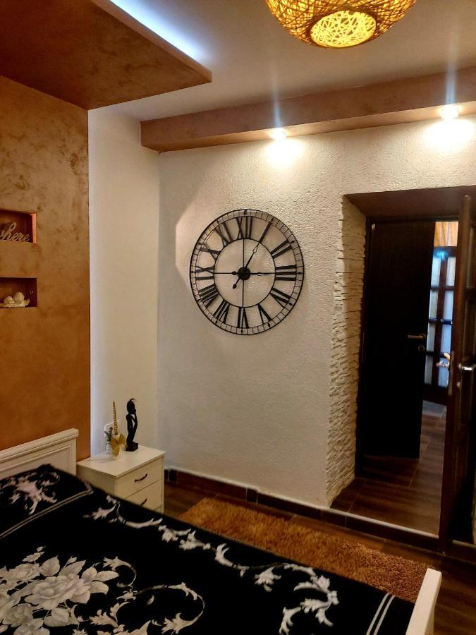Apartmani Vuk Cetinje Exterior photo
